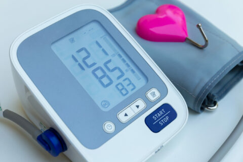 Cómo diferenciar la presión arterial y la hipertensión